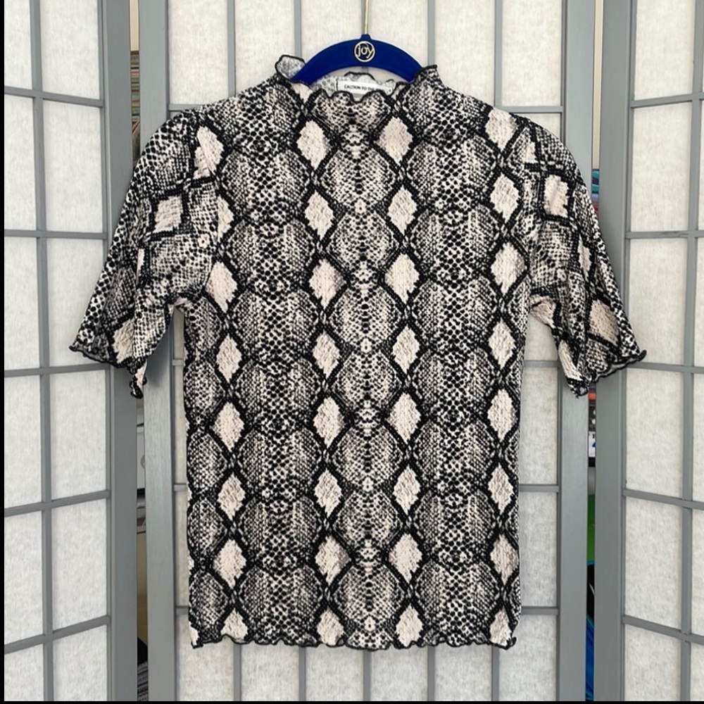 Black and white snakeskin mock neck bodycon womens top